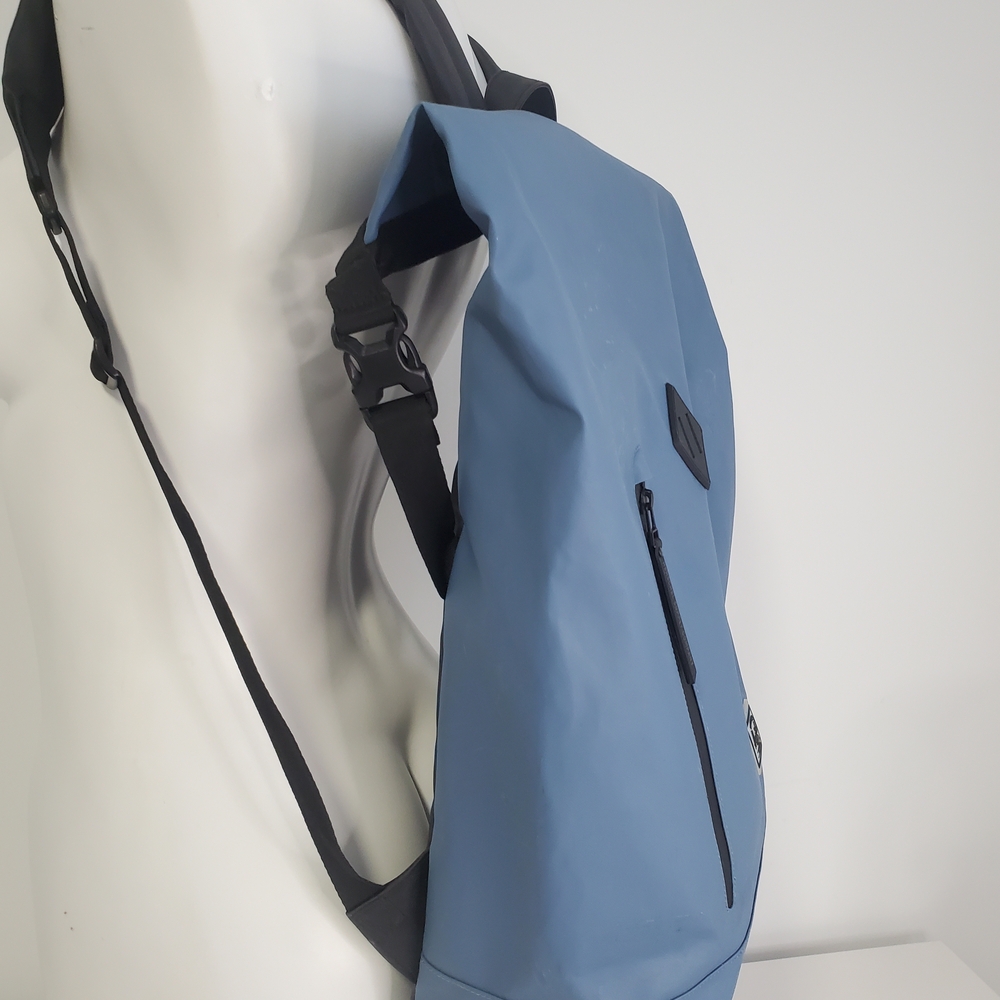 Herschel Supply Company Light Blue Backpack - Picture 5 of 15